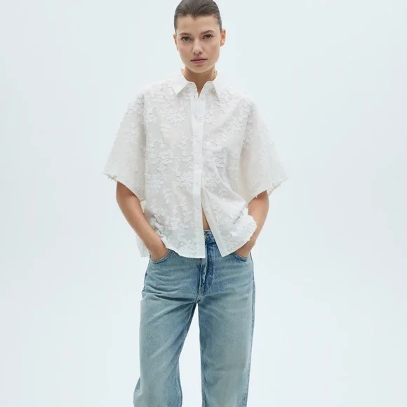 MANGO Embroidered Short-sleeved Shirt NWT - Picture 2 of 6